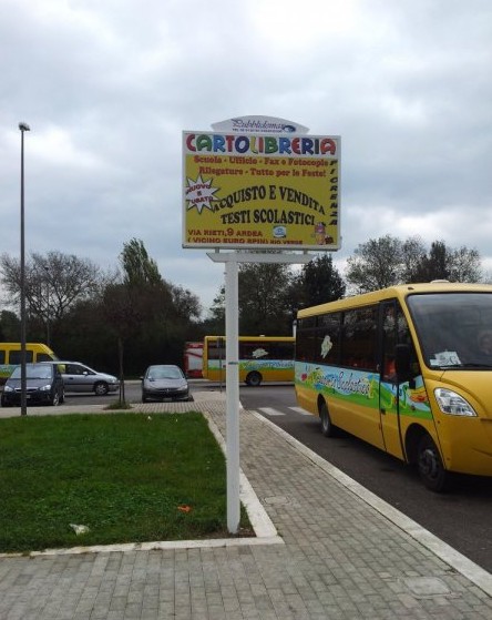 > Arredo urbano La Pubblidemar è presente su tutto il territorio Nazionale,