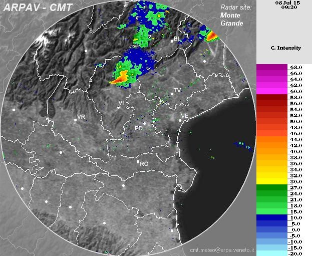 3. Alcune immagini registrate dal radar meteorologico ARPAV durante le fasi piu significative Di seguito si riportano delle immagini radar, con la riflettività in dbz rilevata all