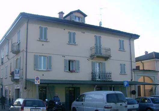 Edificio in via BRAMANTE - via GRAVELLONE INQUADRAMENTO PUNTI DI RILIEVO FOTOGRAFICO NOZIONI :