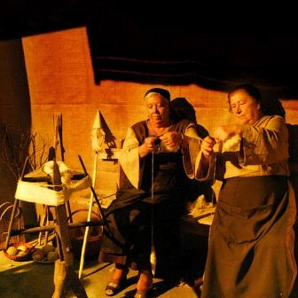 Fine Luglio Eventi in Provincia Calice al Cornoviglio (Santa Maria) Festa del Miele Luglio 2014 Sagra nata nel 1982 per la valorizzazione di questo prodotto tipico della vallata.