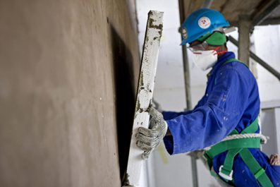 Il coefficiente di conducibilità di un materiale dipende dalla sua struttura molecolare e macromolecolare.