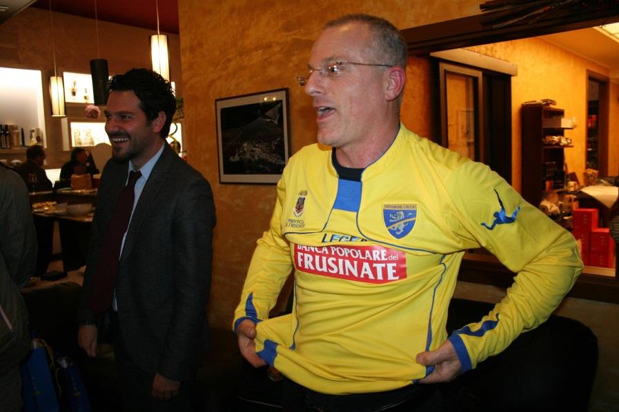 Roberto Stellone indossa la maglia del T.S.C.