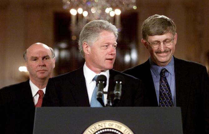 And the winner is... Il completamento della bozza del genoma umano fu annunciato il 26 Giugno del 2000, in contemporanea da Bill Clinton e Tony Blair.