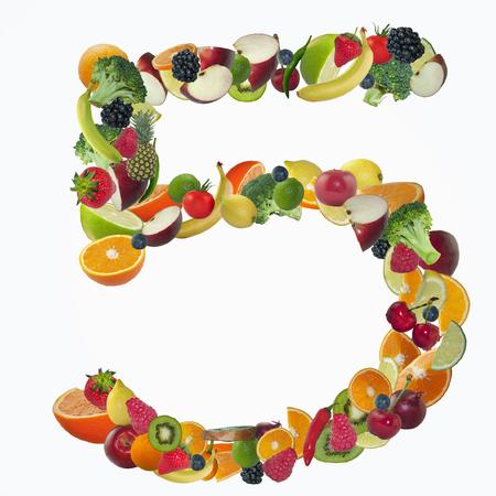 ALIMENTAZIONE Frutta e Verdura Porzioni di frutta e verdura 6% 2% 1-2 32% 60% 3-4 5 o più Nessuna In Italia, quasi la metà degli adulti intervistati da Passi nel 2010-2013 consuma tre o più