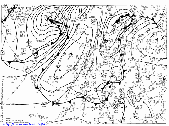 Fig.2 Analisi alle ore 00 UTC di mercoledì 26 della pressione al livello del mare (linee isobariche espresse in hpa) e dei fronti al suolo (linee più grosse con indicazione del tipo di fronte,