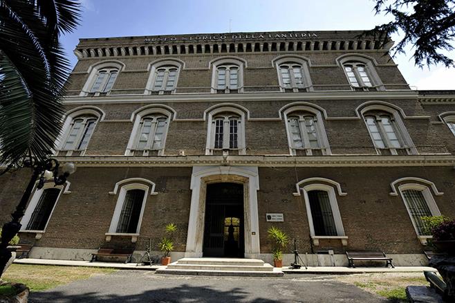 D Annunzio Soldato Roma, Palazzo