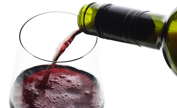 VINO Il vino è il prodotto della fermentazione alcolica del mosto di uva fresca.