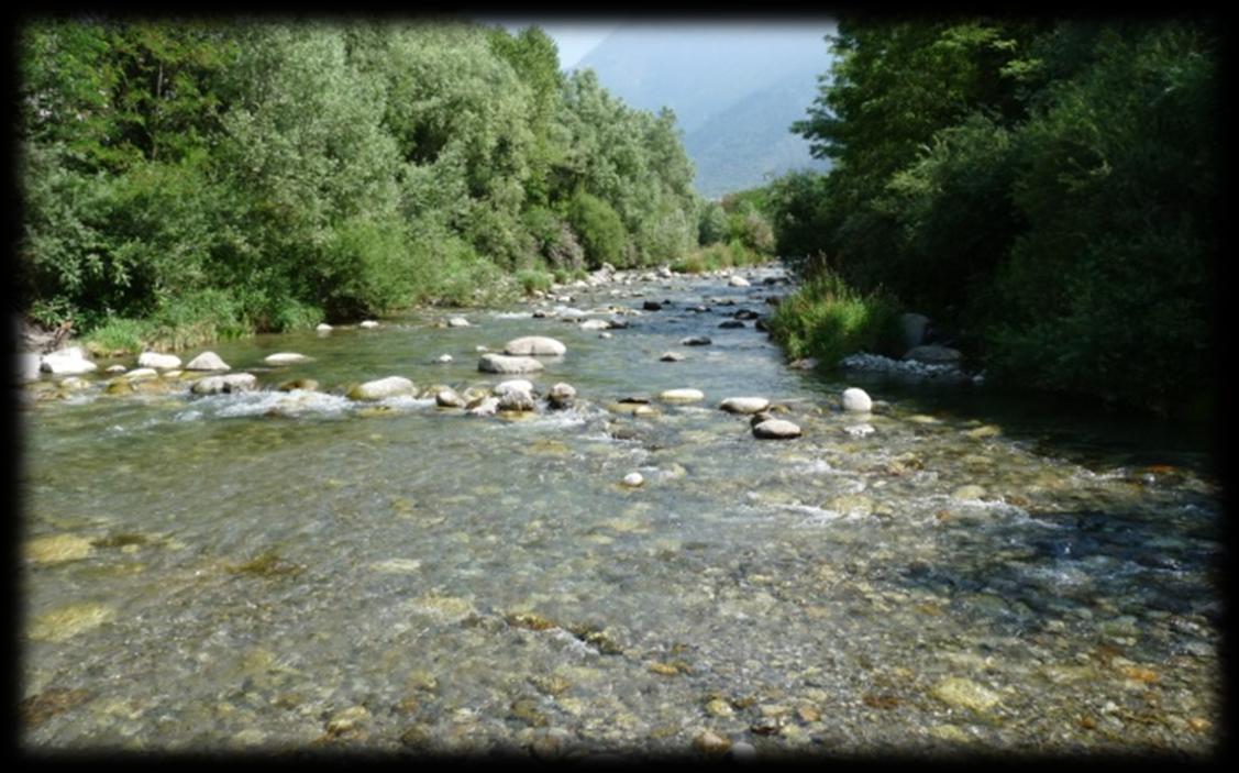 Coincide per lo più con il confine occidentale del Parco dell Adamello da Ponte di Legno sino a Breno (BS) e