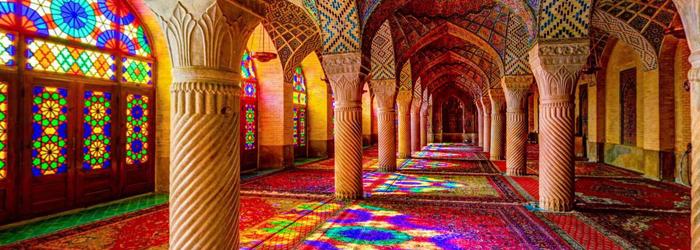 Antica Persia Tappe: Tehran, Shiraz, Yazd, Isfahan Date: dal 2 al 9 aprile 2016 Durata: 8 giorni, 7 notti In pensione completa, con accompagnatore e guida locale parlante italiano ITINERARIO 1