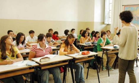 La funzione docente Il profilo del personale docente è stato ben delineato dalla Legge delega n.