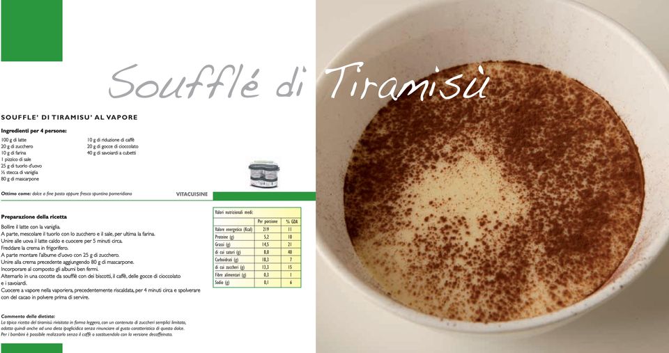 A parte, mescolare il tuorlo con lo zucchero e il sale, per ultima la farina. Unire alle uova il latte caldo e cuocere per 5 minuti circa. Freddare la crema in frigorifero.