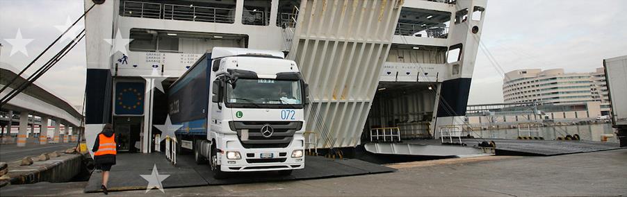 Contenuti del corso Workshops Visita al Porto di Civitavecchia Terminali e carico delle merci nella nave Visita al ponte di comando Visita alla zona-garage Visita al Porto di Barcellona Visita alla