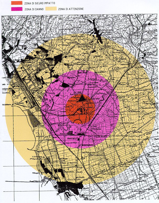 LE AREE INTERESSATE IL CLORO Pianificazione di emergenza approvata Il PEE del 1999 prevede una suddivisione delle zone di rischio, dove l area di sicuro impatto (rosso) è completamente all interno