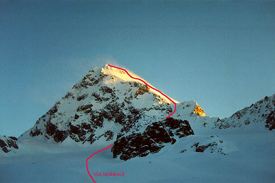 Descrizione delle salite: Via normale al Gran Zebrú (m 3851) per la Cresta SE. (Inclinazione max.: 45 gradi, Dislivello: 1145 mt.