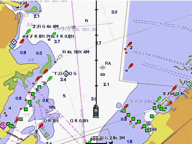 Mappe e visualizzazioni 3D Visualizzazione e configurazione della linea di prua La linea di prua è un estensione della traccia sulla mappa che parte dalla prua dell imbarcazione e procede nella