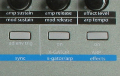 Menu X-Gator La sezione X-Gator si attiva o disattiva (ON, OFF) o si pone in modalità Latch con il pulsante situato sopra la scritta X-Gator, come indica la figura seguente: Premere questo pulsante