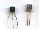 Generazione II: I transistor Il transistor fu inventato nel 1948 ai Bell Labs e fruttò ai suoi inventori il premio Nobel per la fisica.
