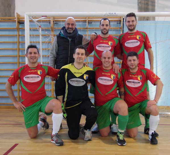 SEMIFINALE EMOZIONATE NEL TORNEO CALCIO A CINQUE Il Capodiponte si gioca il titolo, da brividi il finale con l Ossimo-Borno Pronostici rispettati nelle due semifinali del torneo di calcio a cinque