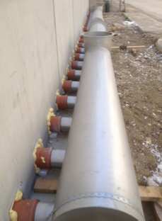 La realizzazione del pavimento di insufflazione con il sistema tubazioni e spigot in PVC consente una perfetta e uniforme distribuzione dell aria di mandata per aerazione del materiale.