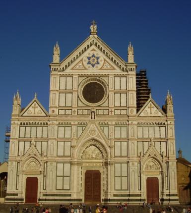 Santa Croce, Fi concorso 1847-54 Completamento di Niccolò Matas (1798-1872) Replica forme e stilemi gotici sulla base della porzione di paramento marmoreo già presente sul fronte, che smantella nel