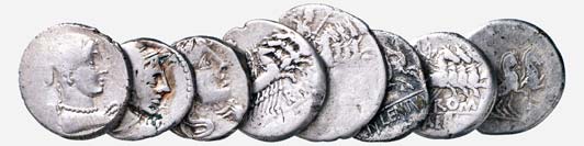5579 Repubblicane Asse anonimo e di Vibia - Lotto di due monete qbb 80 5586 Denario di Lucretia, Junia e Licinia - Lotto di tre monete med.