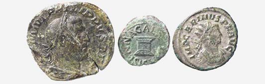 5610 Antoniniano di Tetrico assieme a bronzetto di Costantino - Lotto di due monete BB+ SPL+ 50 5617 Denario di Vespasiano, Faustina II, A.