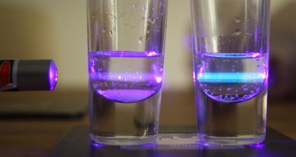EFFETTO QUENCHING Riduzione dell emissione di fluorescenza per effetto di una seconda sostanza (quencher) o di una particolare condizione.