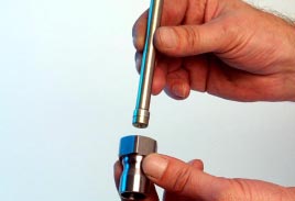 Smontaggio manicotto filettato Per lo smontaggio del tassello compressione utilizzare il T109.