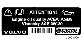 Specifiche tecniche Olio motore Quando l etichetta indicata a fianco si trova nel vano motore dell automobile, vale quanto segue. Vedere la posizione a pag. 234.