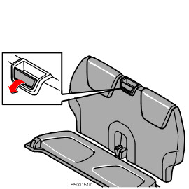 Indice Sicurezza dei bambini ATTENZIONE! Se l automobile è dotata di sedile supplementare, il portello posteriore deve essere dotato con un cilindro serratura.