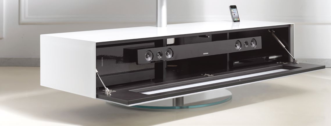 DISC DS01 è la soluzione universale per gli attuali sistemi soundbar, compresi i subwoofer. Resta inoltre spazio sufficiente a ospitare 2 dispositivi.