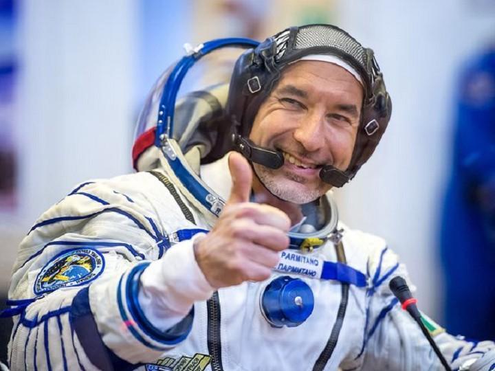 Argotec è un azienda che come primo obiettivo ha quello di addestrare gli astronauti europei dell ESA, sia per quanto riguarda la vita all interno della Stazione Spaziale Internazionale sia per l