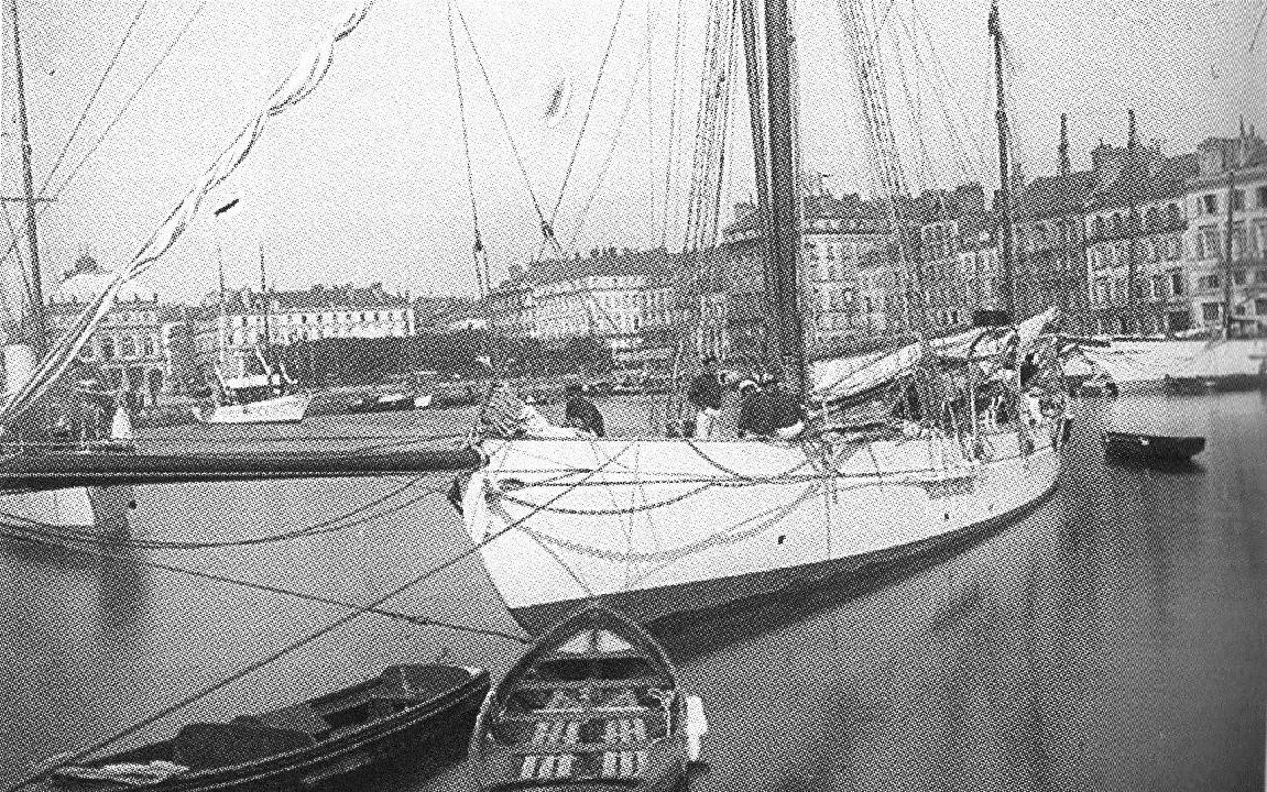 Le Havre il Bassin du commerce in una