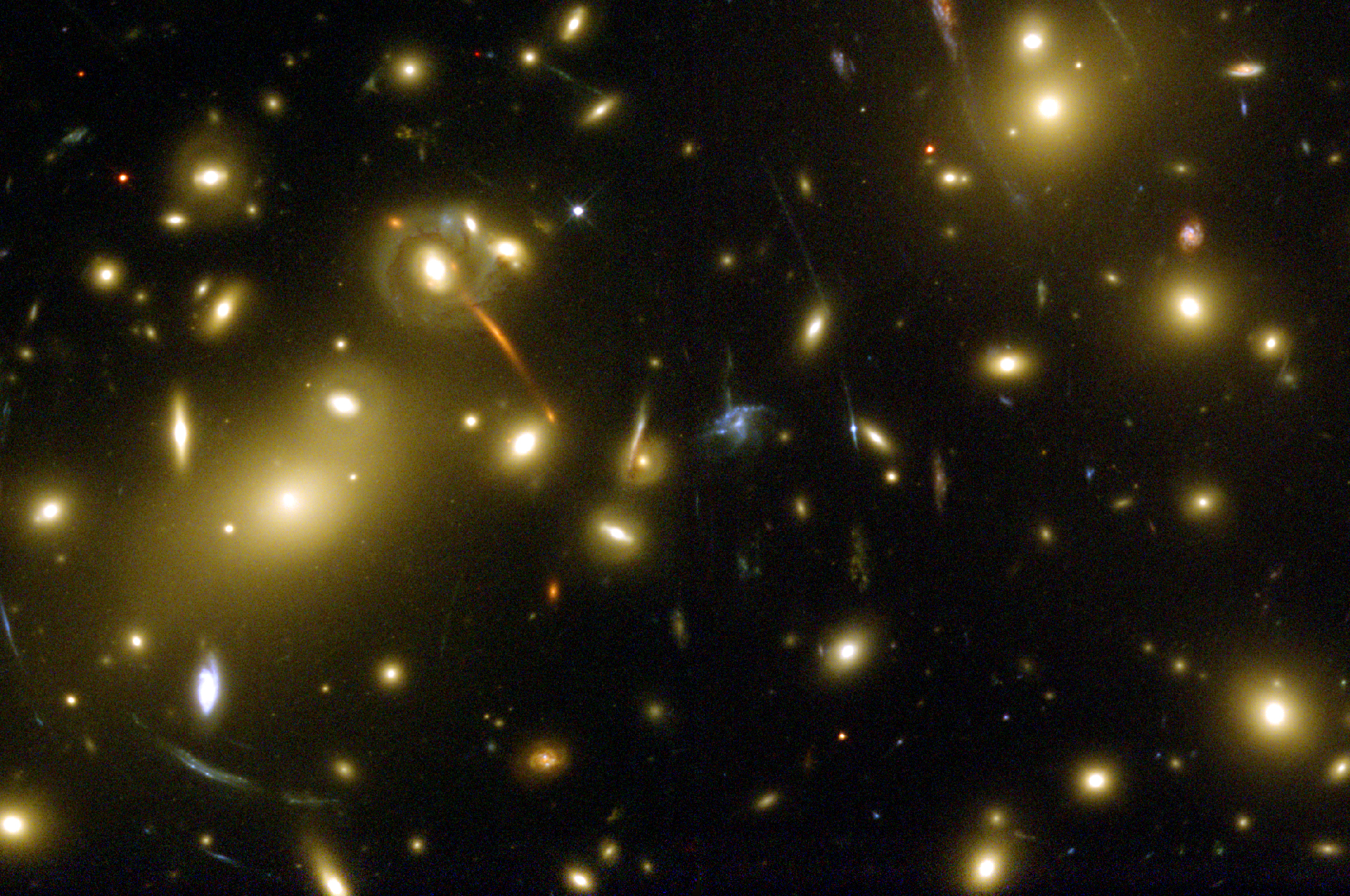 Distanze extragalattiche (I) Ammasso di galassie Abell 2218 che dista 3 miliardi di anni luce Per la determinazione delle