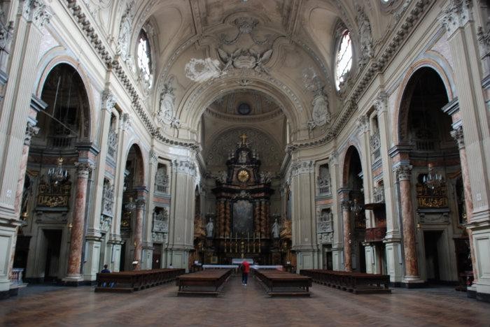 SAN FILIPPO La chiesa di San Filippo Neri è un luogo di culto cattolico di Torino.