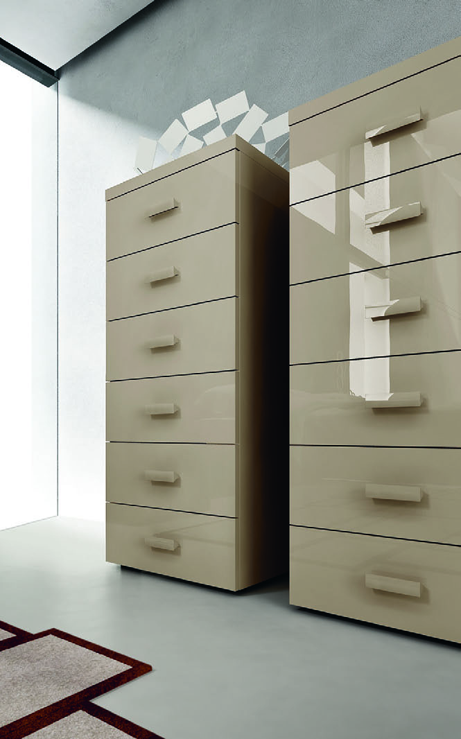 cubo 14. 15 The drawer chest pair represents a nigh-time staple, him and her drawer sets in which to organise daily accessories and linen, with the elegant essentiality of Cubo.