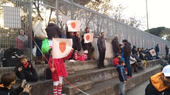 NUM 3 UN MURO BIANCOROSSO A SUPPORTO DELLE NOSTRE SQUADRE Che pomeriggio d incanto all Annunziatella Stadium Sabato 3 dicembre abbiamo assistito a ben 5 partite giocate in casa, infatti tutte le