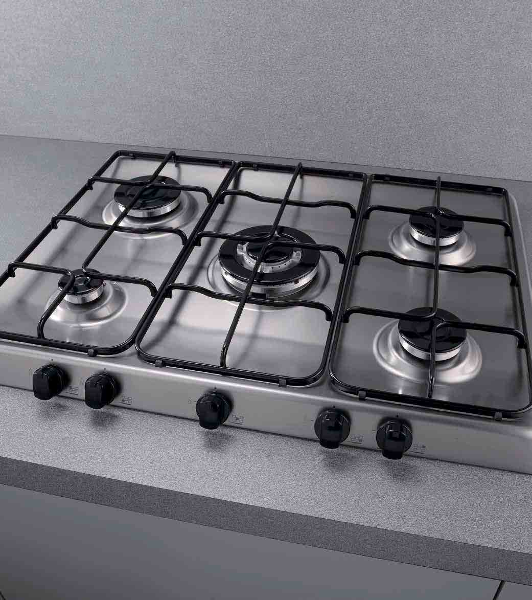 Piani cottura gas www.indesit.com COTTURE VELOCI E UNIFORMI. I piani cottura Indesit sono stati progettati per garantire una diffusione ottimale del calore.