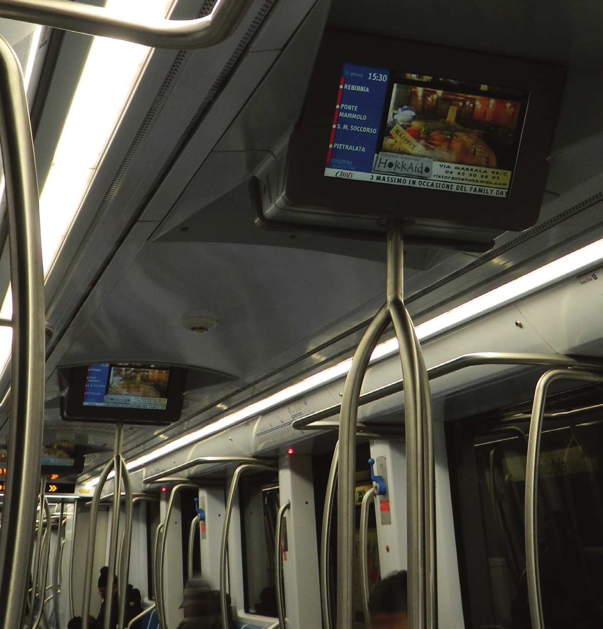 La pubblicità La TV della metropolitana è adatta a tutte le operazioni di comunicazione tipiche del mezzo televisivo.