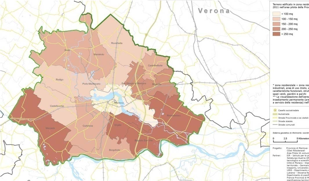 Sviluppo insediativo Area edificata - edifici residenziali per abitante comune estensione densita territoriale kmq ab/kmq BAGNOLO SAN VITO 48 119 BIGARELLO 26 77 BORGOFORTE 38 90 CASTELBELFORTE 22