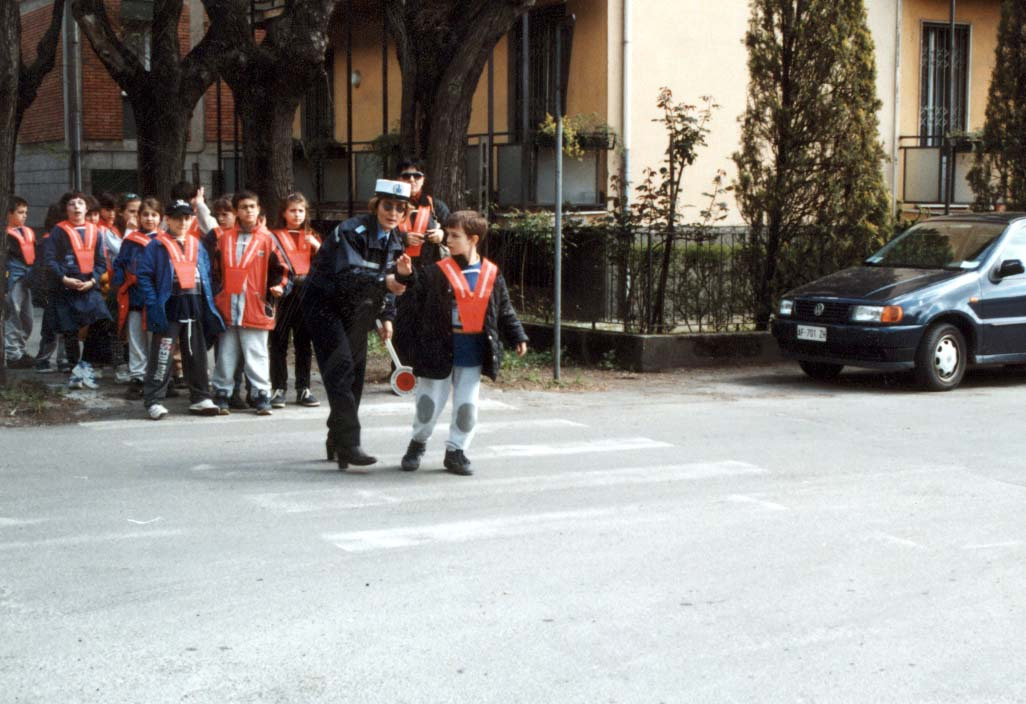 EDUCAZIONE STRADALE ANNO 8 Anche l'attività di educazione stradale che aderisce al progetto della Provincia di Bologna, è stata accorpata a livello intercomunale così da uniformare gli interventi