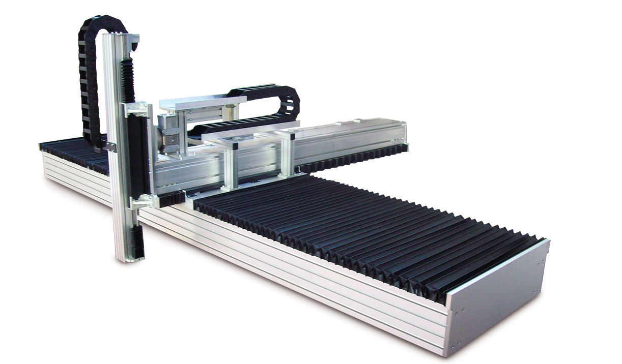 3D GANTRY L interpolzione fr i due sistemi bse consente il dispiegmento dell movimentzione nello spzio complesso tre dimensioni.