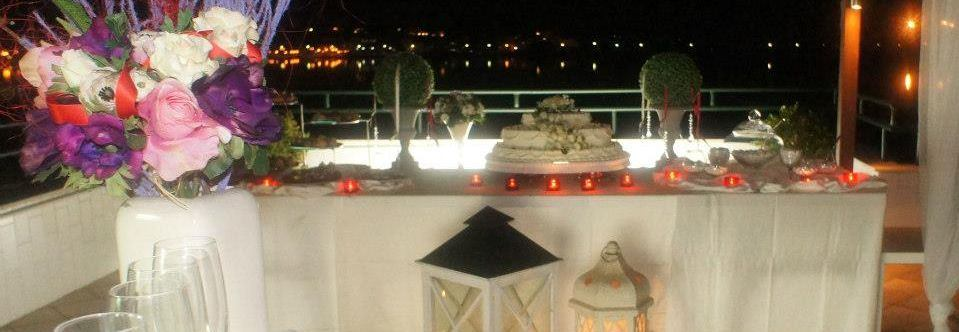 La tua festa di laurea a Villa Oteri OUTDOOR SCENES Roof Garden con veduta sul lago Miseno, Bacoli e il Vesuvio all