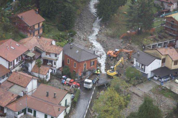 SA 6.3 Esercitazione congiunta transfrontaliera di protezione civile AL LAGO 22 Aprile 2013 SIMULAZIONE DI RILEVAMENTO E TRASMISSIONE DI DATI IN TEMPO REALE SUL DISSESTO CONSEGUENTE ALLE