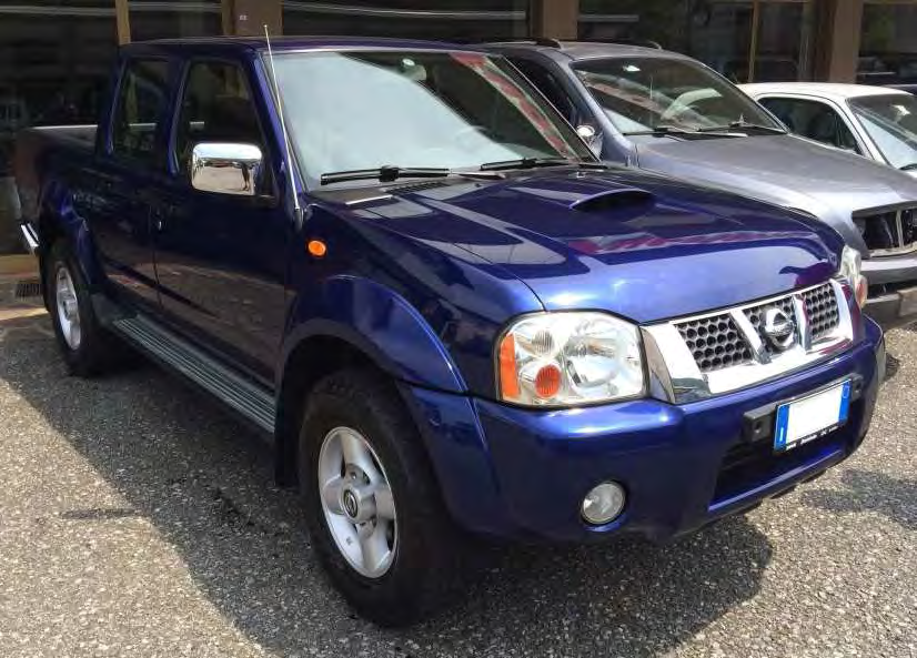 Marca Modello Versione NISSAN NAVARA DOPPIA CABINA Anno prima immatricolazione 2007 Km percorsi 150.000 DIESEL 2.