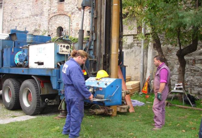 Il progetto C.D.P. (Como Drilling Project) Progetto di ricerca multidisciplinare per lo studio del sottosuolo nell area urbana di Como.
