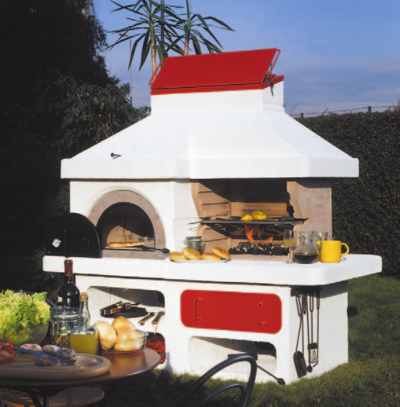 Focolare del barbecue e forno interamente in Arveco con ampie mensole d appoggio, coperchio in acciaio, griglia inox 66x36 cm.