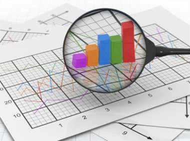 I numeri su BUSINESS ANALYTICS 15 60 5,7 280 15 60 5,7 +280 Anni di