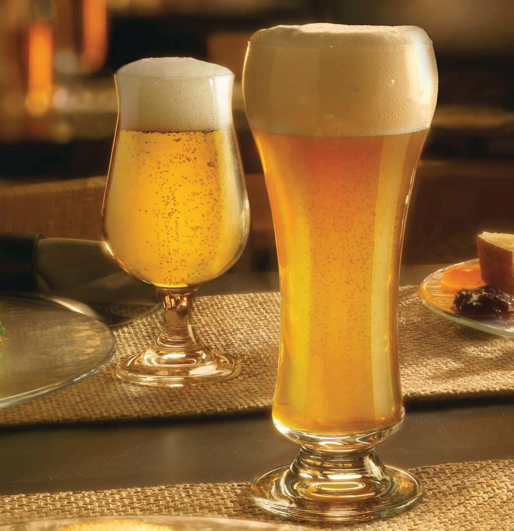 Birra Beer Birra Beer Birra Beer Un assortimento selezionato di calici, boccali e bicchieri, dedicato a tutti i tipi di birra, pensando alla funzionalità, praticità e cura