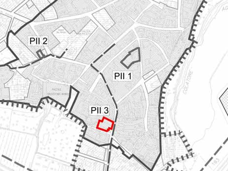 Scheda PII 3 Localizzazione L area in oggetto si trova all interno del centro storico comunale. Affaccia su via Roma e via Peschiera; confina con altri edifici del nucleo storico.
